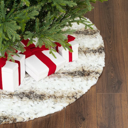 Vickerman 60" Snow White Lynx Faux Fur Tree Skirt